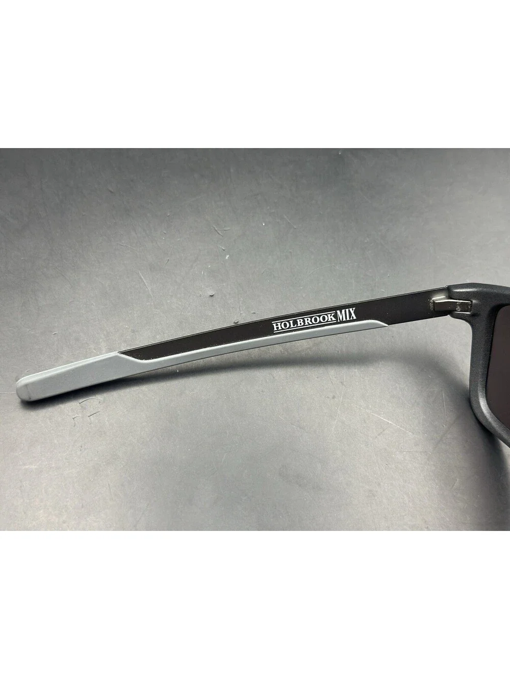 Oakley Holbrook Mix Metal Steel/Prizm Daily Polarized Lenses OO9384-1057